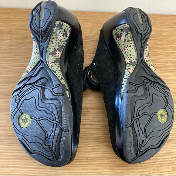 J-41 Size 11 Black Mary Jane Shoes - Picture 6 of 8